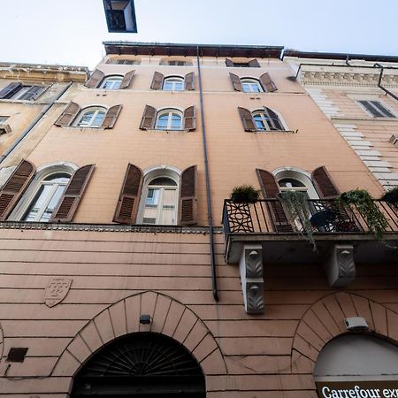 Passepartout Rome Buitenkant foto