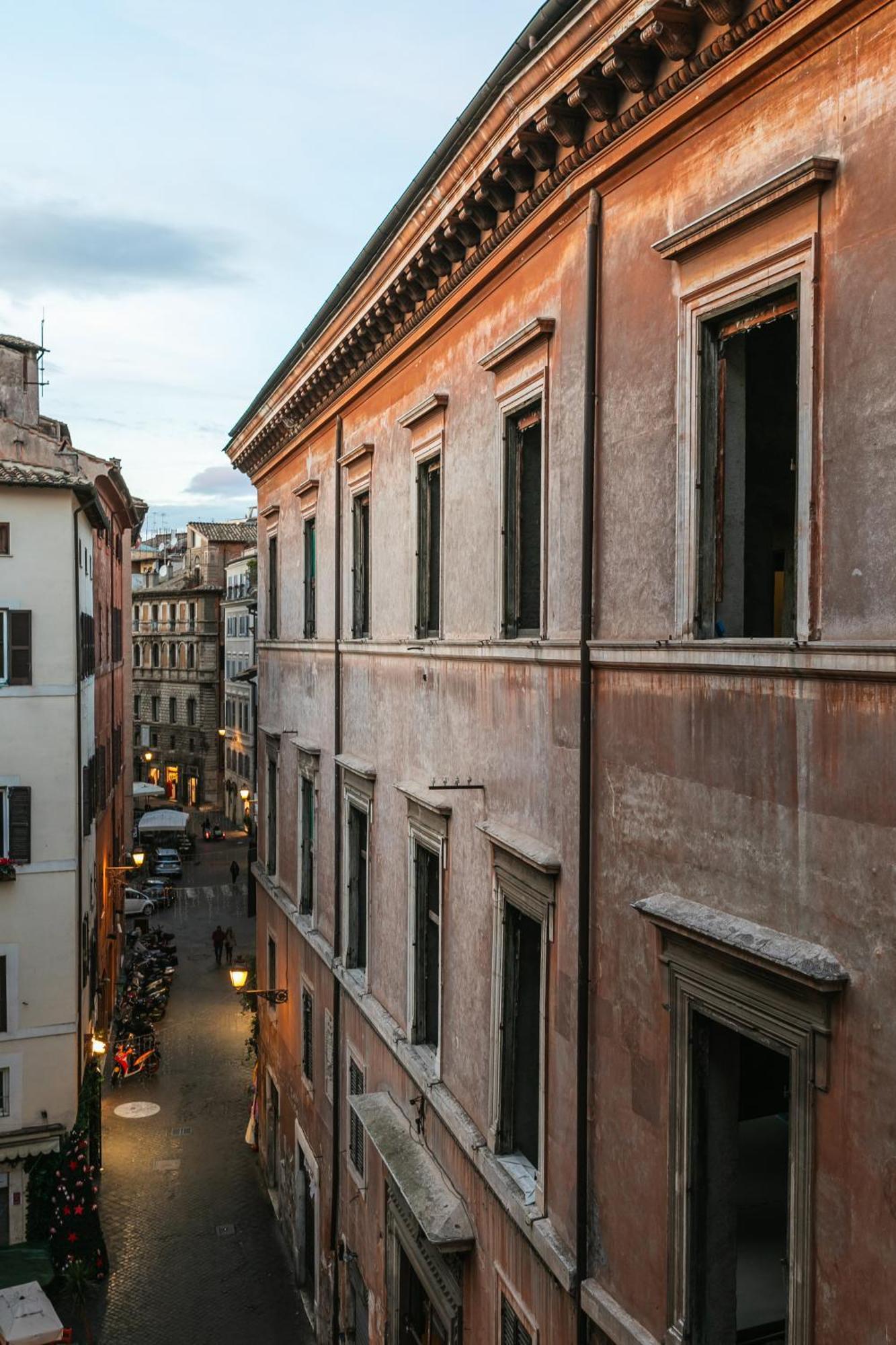 Passepartout Rome Buitenkant foto